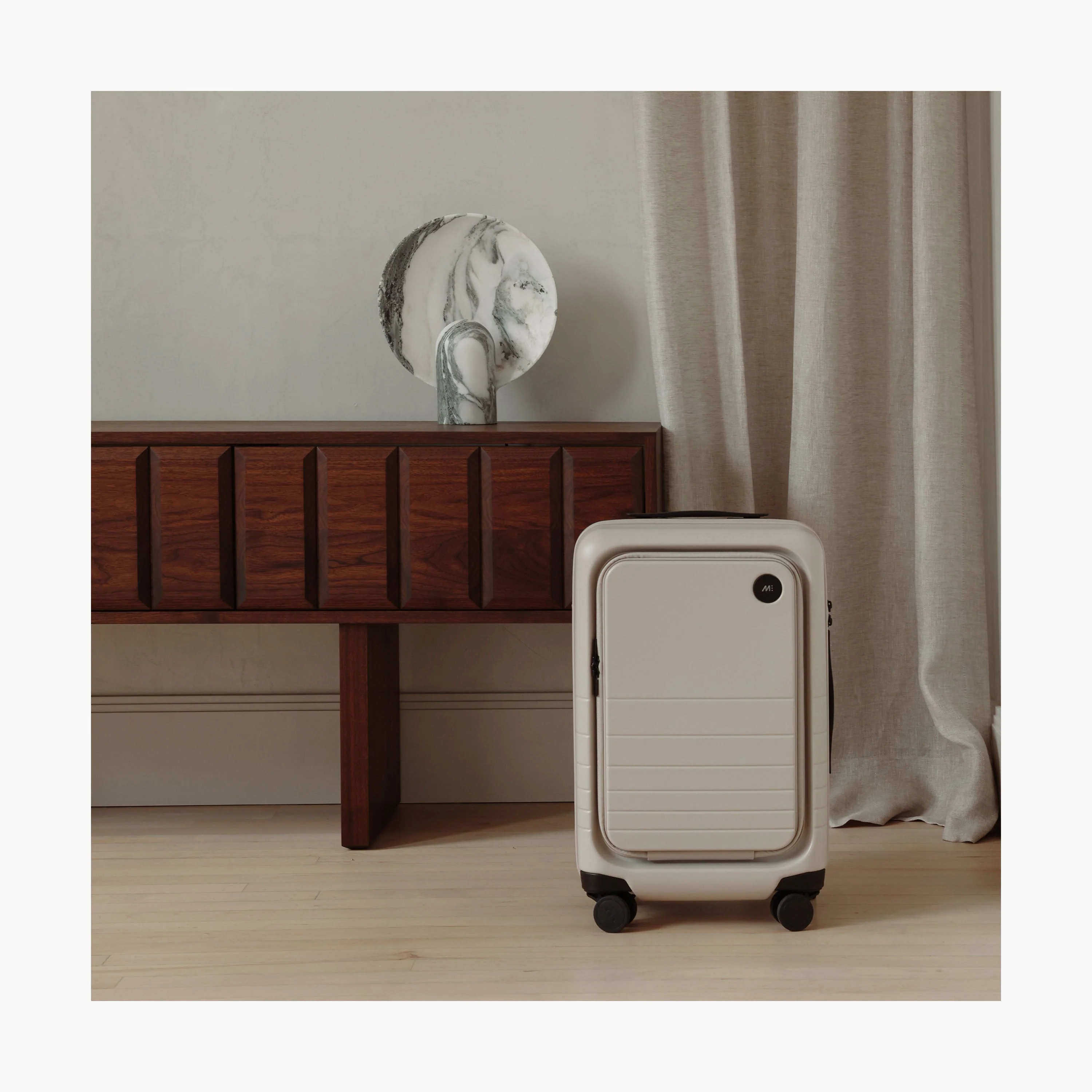 Check-In Medium - Image 94