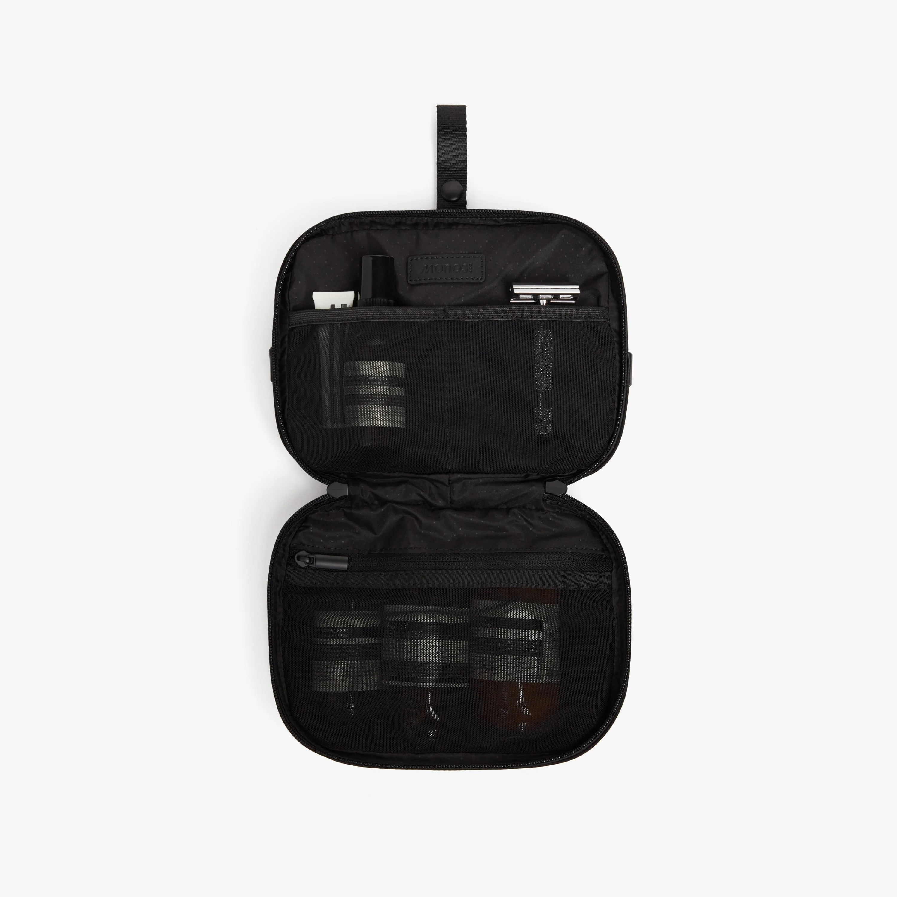 Metro Hanging Toiletry Case - Image 8