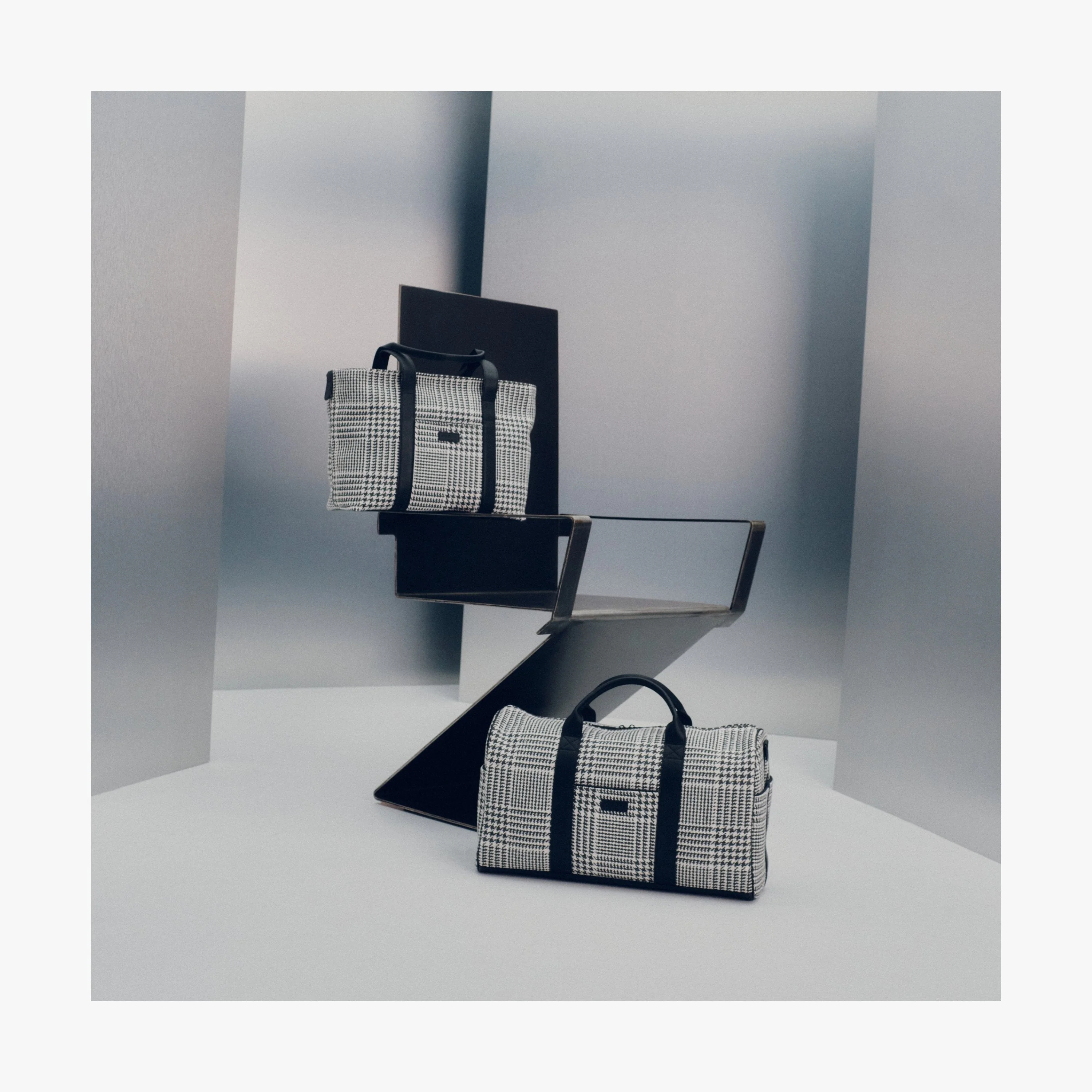 Metro Tote - Image 36